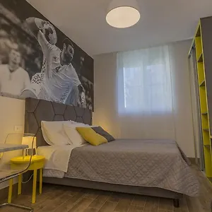 Hall Apart&rooms Gasthof