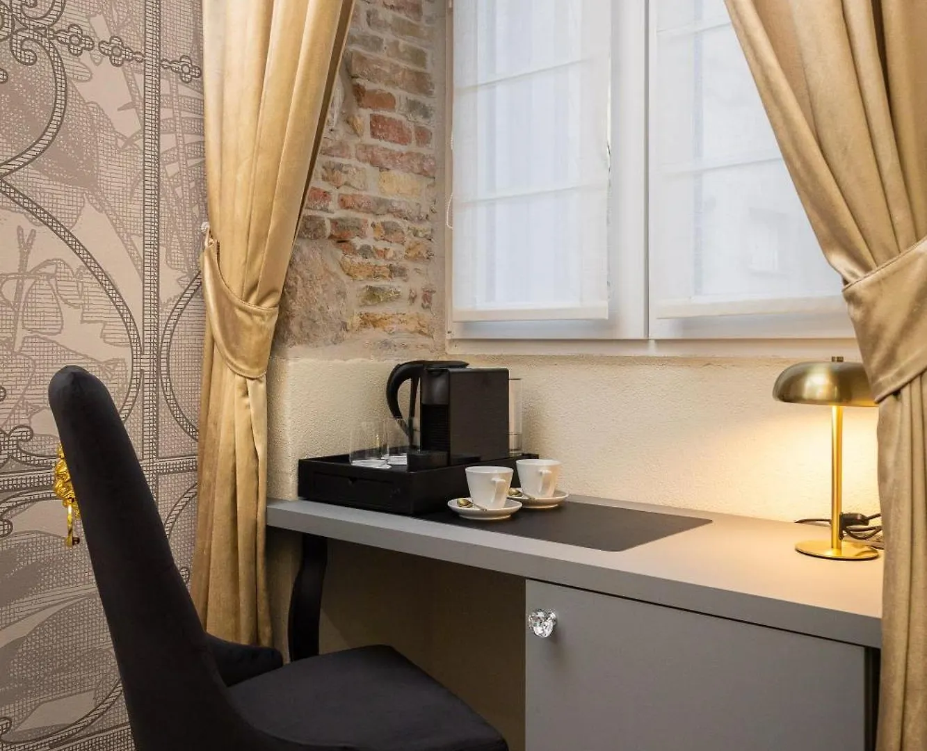 Design Rooms Anima Mundi Citycentre Right Next To Diocletian'S Palace Split 0*,  Croatia